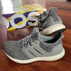 Adidas UltraBoost (Size 8)